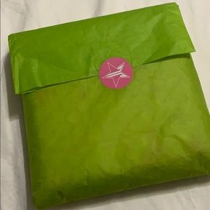 Jeffree Star Cosmetics mini breaker palette